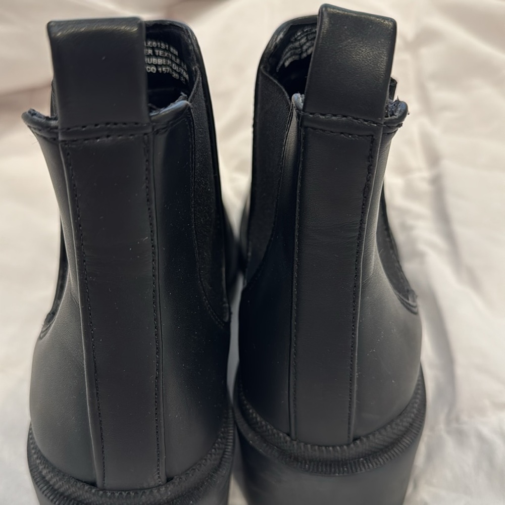 Steve Madden ankle boots size 8. - Picture 5 of 10